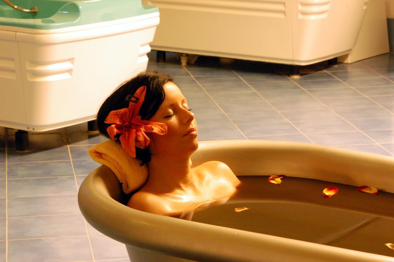 Francis Spa Hotel ฟรันทิชโกวี ลาซเน ภายนอก รูปภาพ